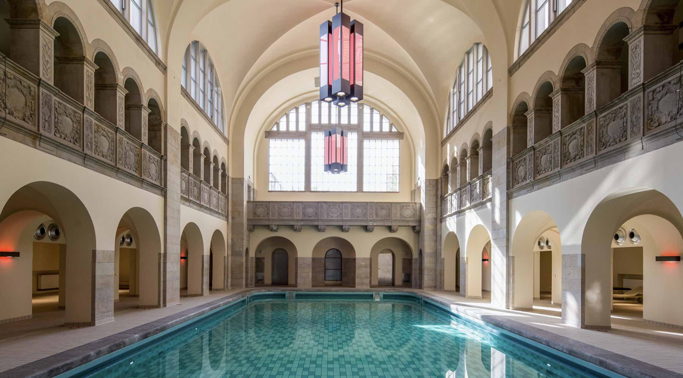 Hotel Oderberger- swimming baths