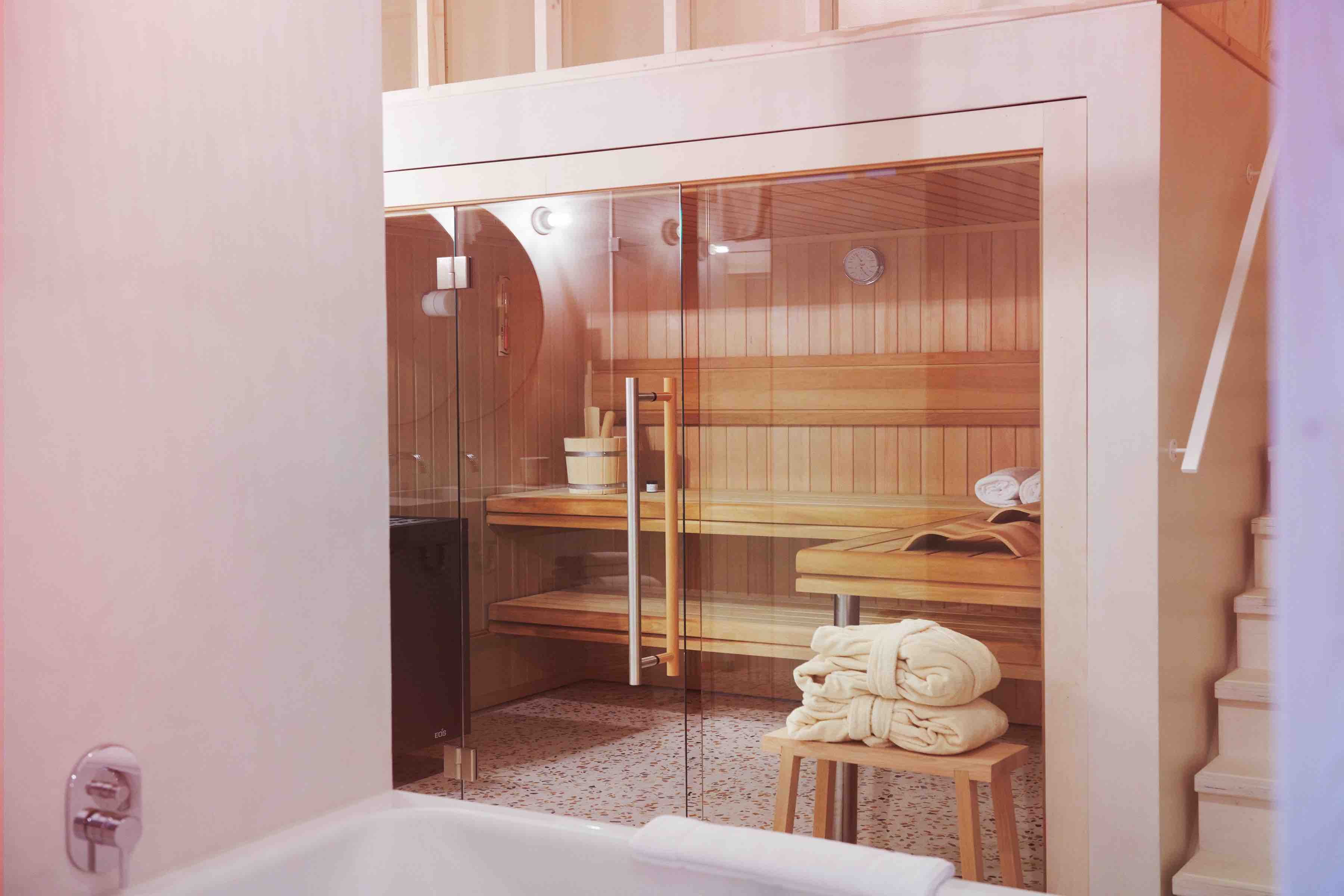 Michelberger Hotel room with built in sauna
